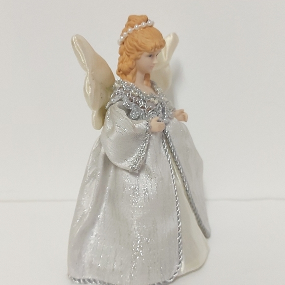 Vintage Angel features China Head & Hands. Silver & Cream Tones. - Picture 2 of 5
